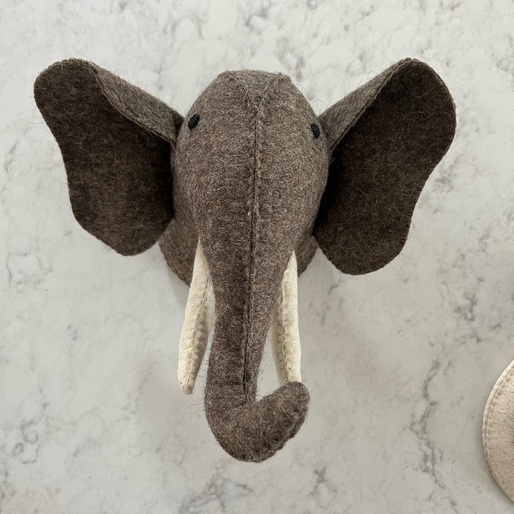 NWOT Mudpie Elephant Wall Mount Nursery/Kids room.